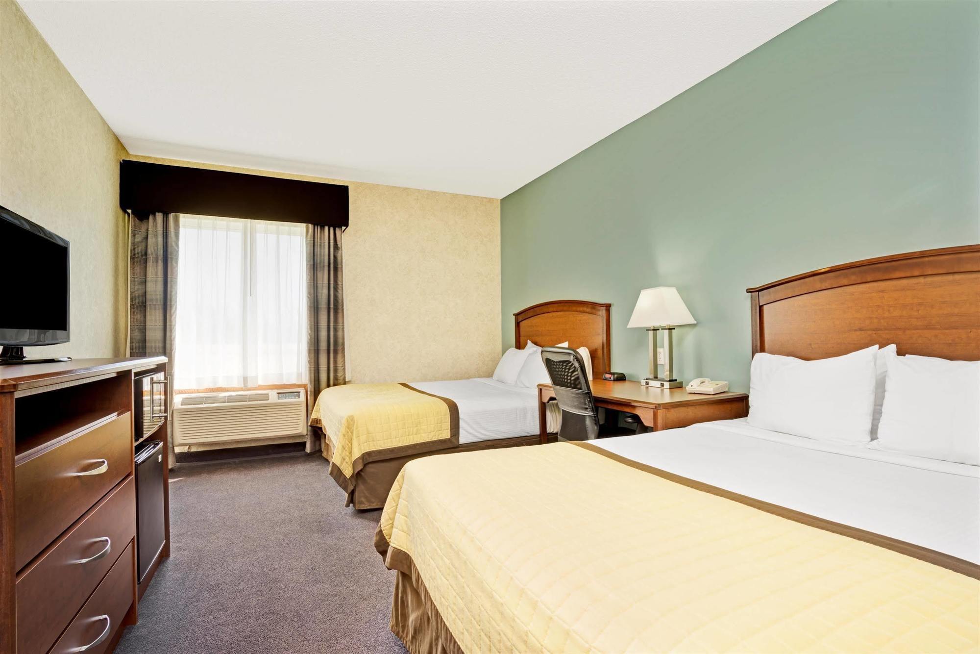 מלון Baymont By Wyndham Wahpeton מראה חיצוני תמונה